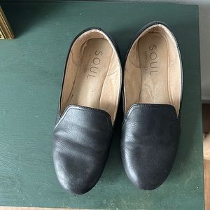 Naturalizer Black Loafers - US 8 size